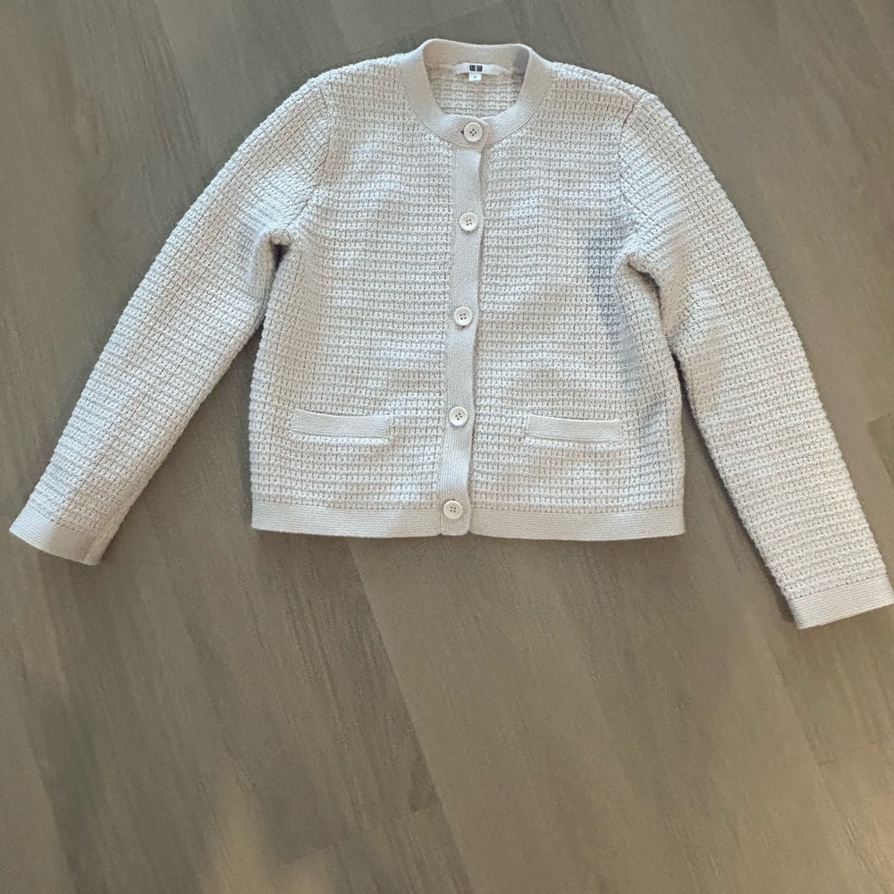 Uniqlo Women's Button-Up Cream Cardigan - Picture 2 of 5